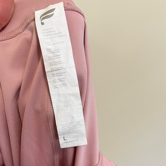 Fabletics Salar Statement Ultra Cool Rosebloom Shine Leggings - Picture 8 of 12